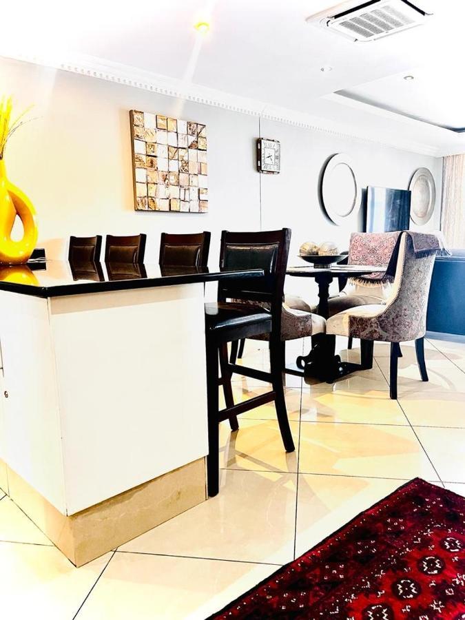 The Sails Penthouse With Private Rooftop Pool 다반 외부 사진